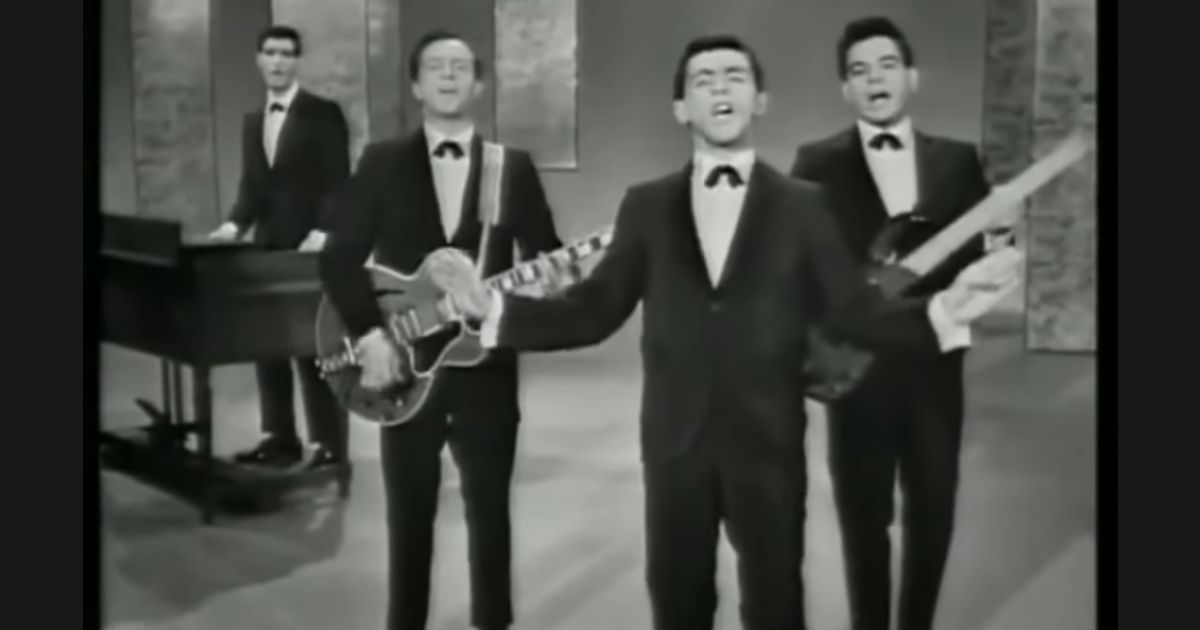 Frankie Valli & The Four Seasons – Big Girls Don’t Cry