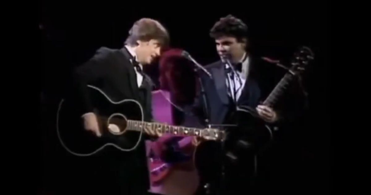 The Everly Brothers – Love Hurts